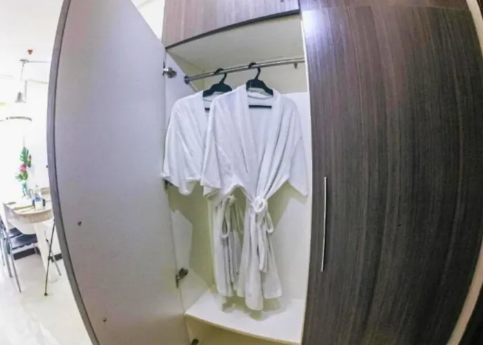 Hotel Bay Balcony Haven: Affordable Staycation With Pool & Sauna