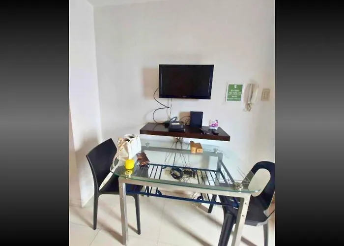 Bay Balcony Haven: Affordable Staycation With Pool & Sauna 5* Manila